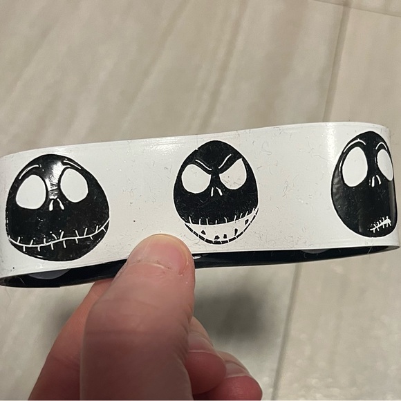 Never Been Worn NBC Reverse Bracelet - Picture 1 of 4